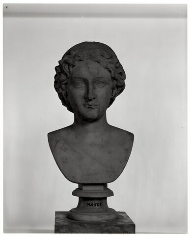 statue, image 6/6