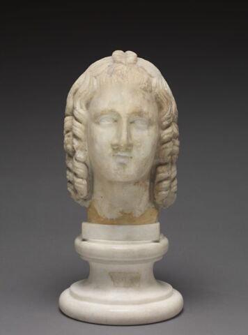 statue, image 2/6