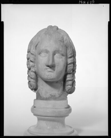 statue, image 6/6