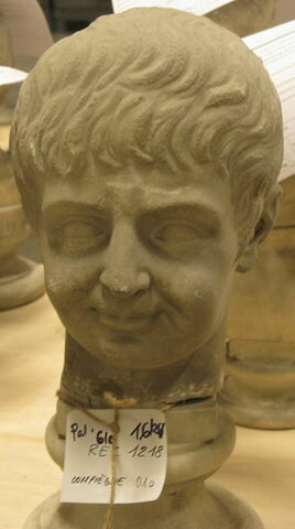 statue, image 1/7