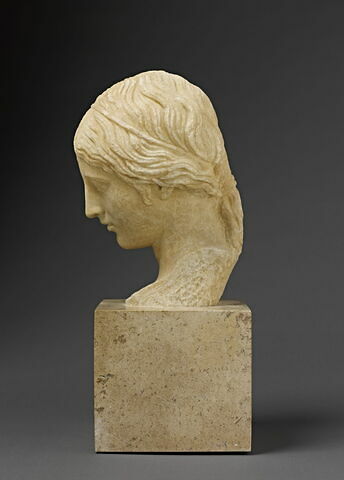 statue, image 2/4