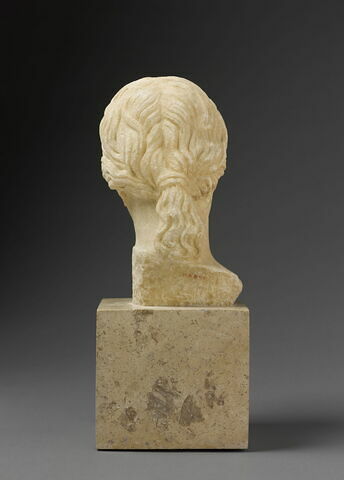 statue, image 3/4