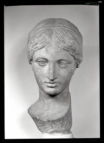 statue, image 4/4
