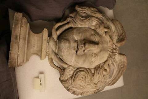 relief, image 3/3
