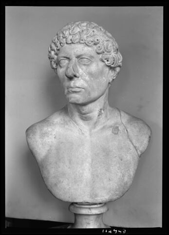 statue en buste, image 2/4