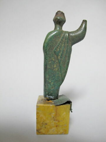 statuette, image 2/2