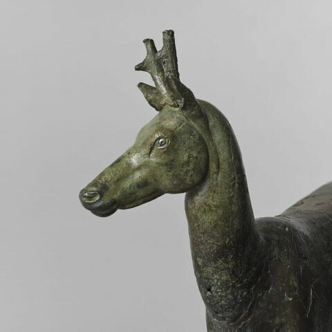statuette, image 4/4