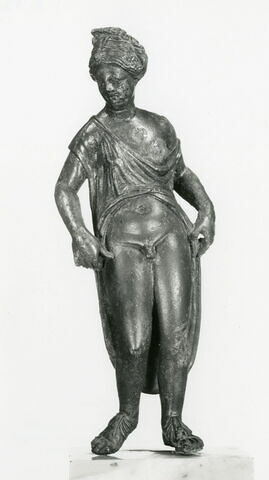 statuette, image 3/3