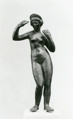 statuette, image 1/1