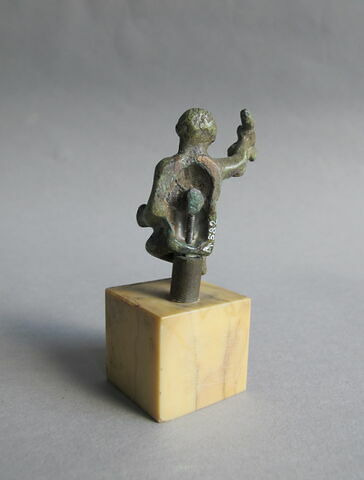 statuette, image 2/2