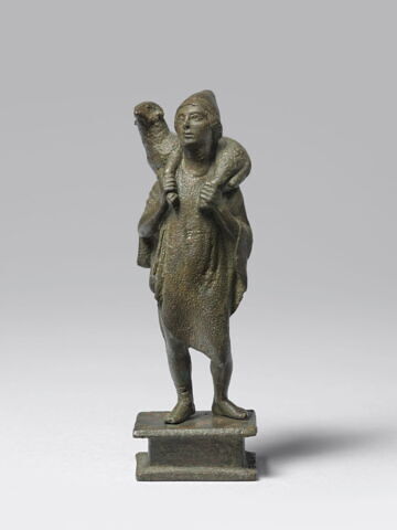 statuette, image 3/6