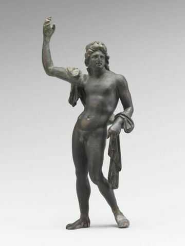 statuette, image 1/1