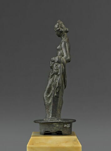 groupe de statuettes ; élément de mobilier, image 4/7