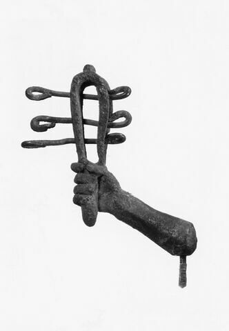 statuette
