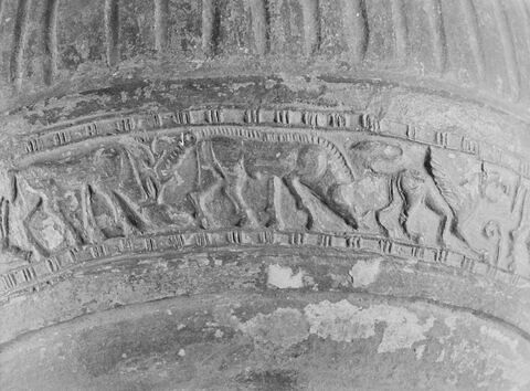 pithos, image 2/2