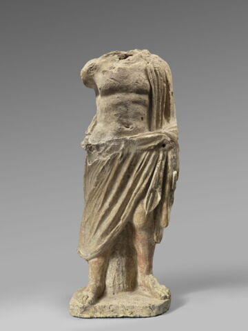 statue