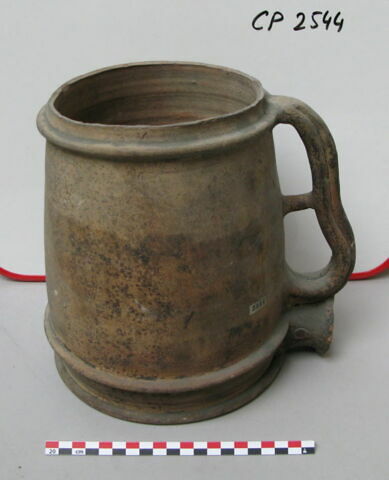 vase, image 1/1