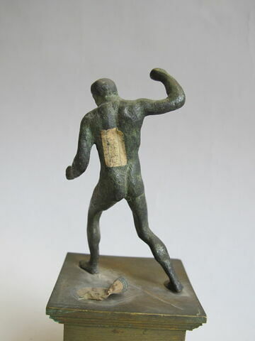 statuette, image 3/3