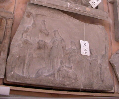 Tirage d’un relief votif représentant une libation, image 1/1