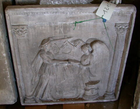 relief, image 1/1