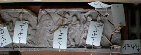 Fragment de tirage d'un relief représentant la visite de Dionysos à Icarios, image 1/1