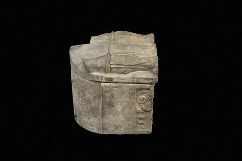 Cuve de l’urne cinéraire de Venuleia Varilla, image 2/4
