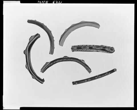 bracelet, image 2/3