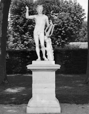 statue, image 4/4
