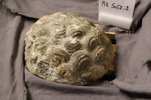 relief, image 1/1