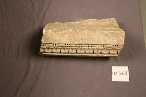 relief architectural, image 1/2