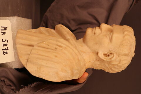 statue en buste, image 2/4