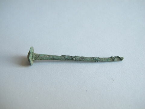 clou, image 1/1