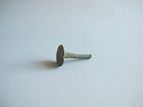 épingle  ; clou, image 1/1