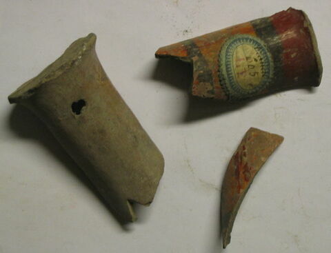 vase, image 2/2