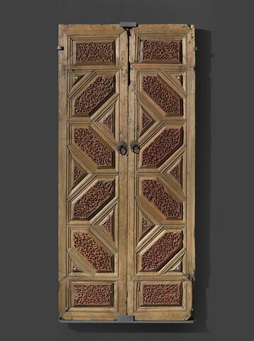 Vantail de porte à décor d'arabesques, image 2/3