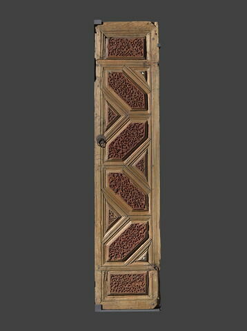 Vantail de porte à décor d'arabesques, image 1/3