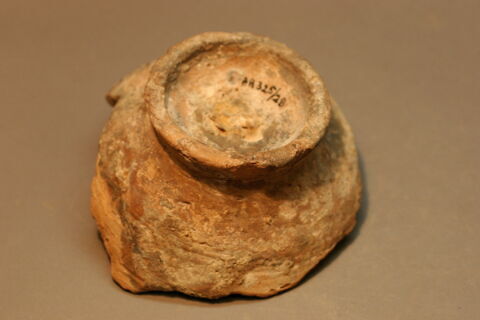 Base de céramique, image 2/2