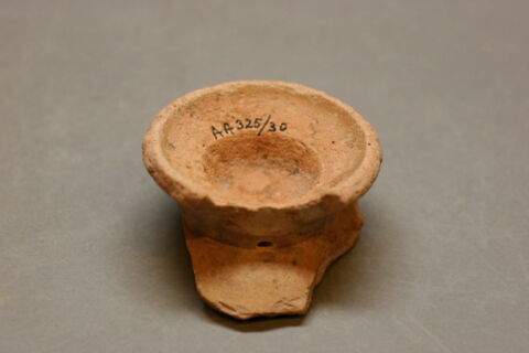 Fragment de coupelle, image 2/2