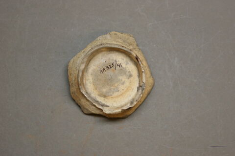 Fragment de la panse et de la base du vase, image 2/2