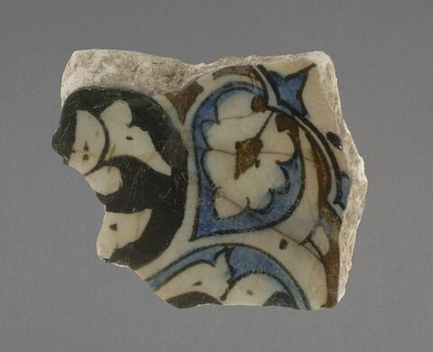 fragment de fond de coupe ou de plat, image 1/1