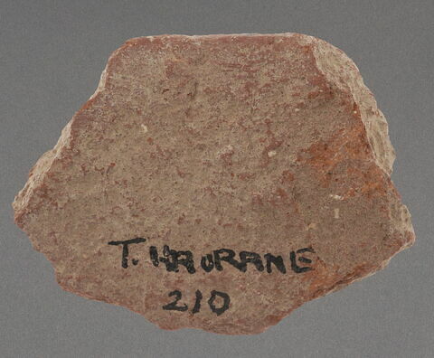 Bord de bassin à glaçure brune, image 1/1