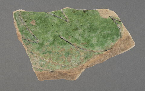 Fond de coupe verte à décor sgraffito, image 1/1