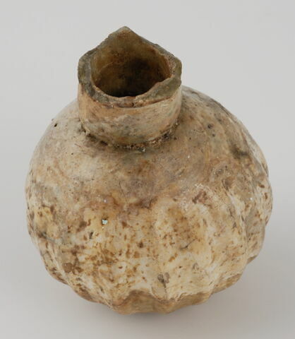 Flacon globulaire à panse côtelée, image 1/1