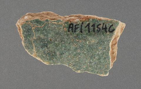 Tesson à glaçure turquoise, image 1/1