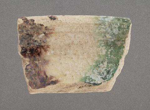 Bord de coupe jaspé, image 1/1