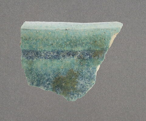 Bord à glaçure turquoise, image 1/1