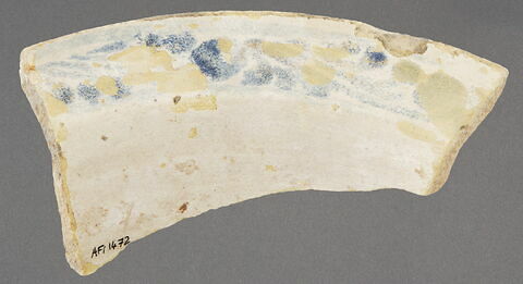 Bord de cuvier (mahbes) à décor bleu et blanc, image 1/1
