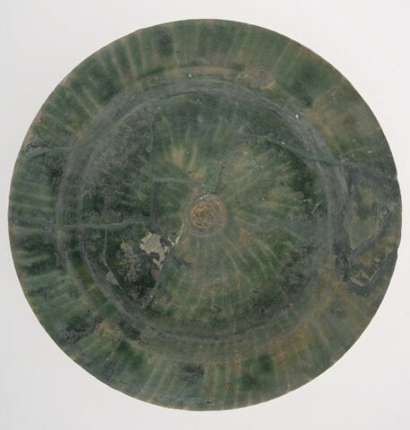 Plat tripode à aile droite, image 1/6