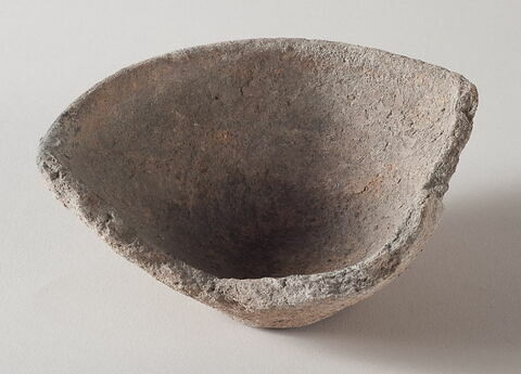 Moule ou vaisselle (?), image 1/1