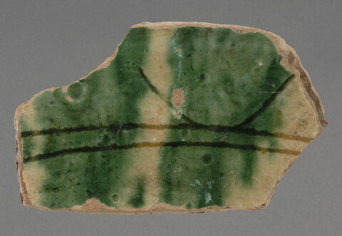 Fragment de vaisselle, image 1/1